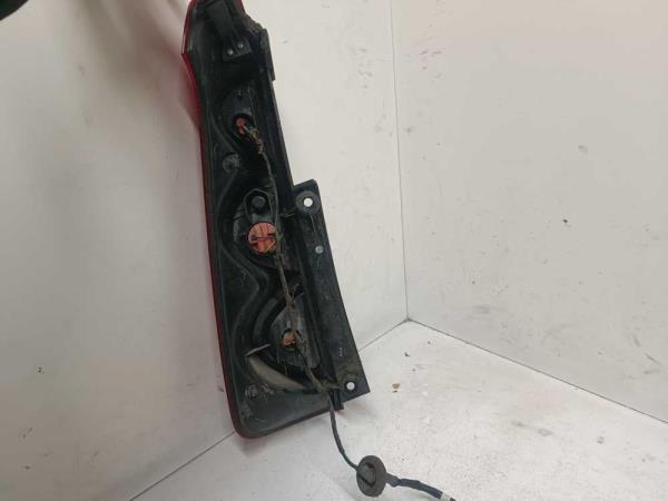 FEU ARRIERE DROIT NISSAN - Vue 2